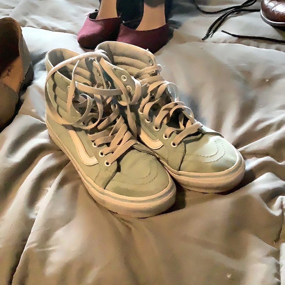 🌿Baby Blue Hi Tops🌿